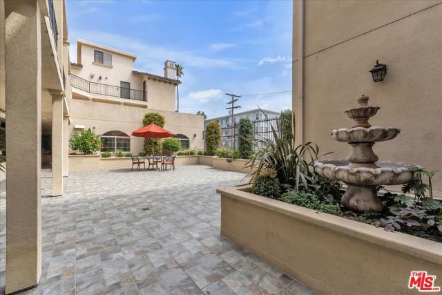4805 Bellflower Avenue 203, North Hollywood (los Angeles), CA 91601