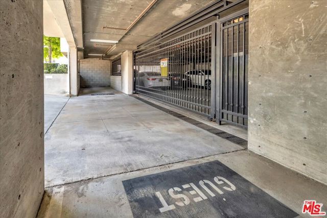 4805 Bellflower Avenue 203, North Hollywood (los Angeles), CA 91601