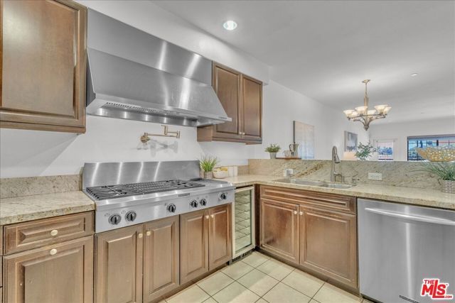 4805 Bellflower Avenue 203, North Hollywood (los Angeles), CA 91601