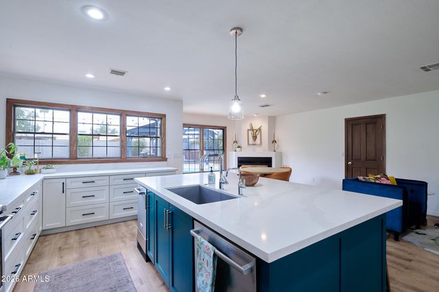 1708 E Montebello Avenue, Phoenix, AZ 85016
