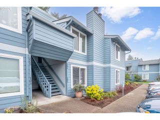 2330 Se BROOKWOOD Ave 206, Hillsboro, OR 97123