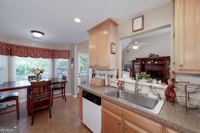 127 Laurel Springs Drive, Mcdonough, GA 30253