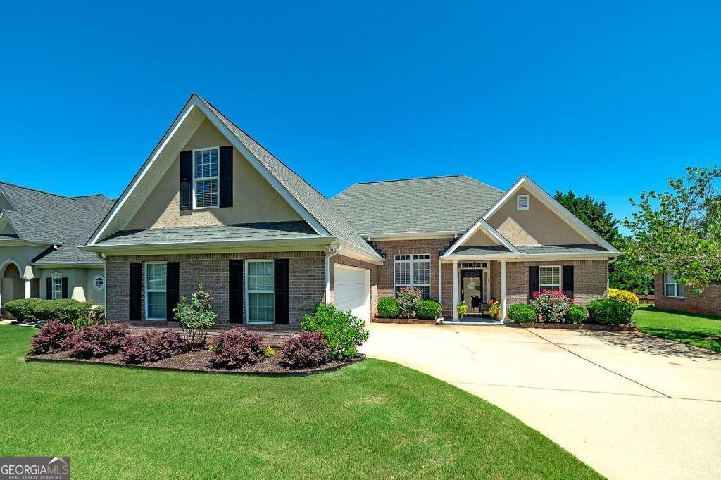 127 Laurel Springs Drive, Mcdonough, GA 30253