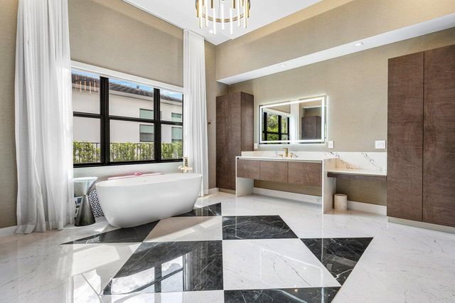 9625 Vescovato Way, Boca Raton, FL 33496