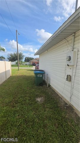 419 SE 15th ST, Cape Coral, FL 33990