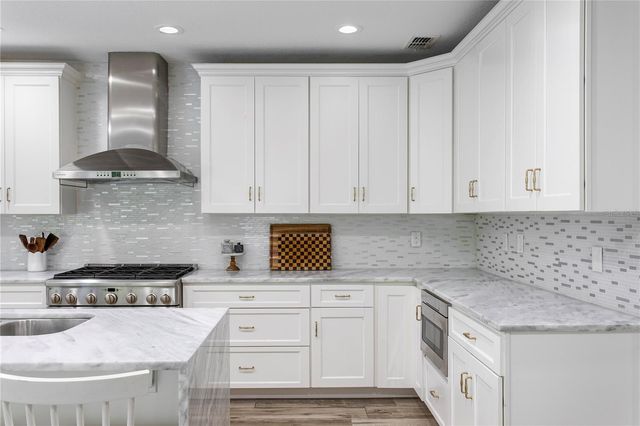 3107 W WATROUS AVENUE, Tampa, FL 33629