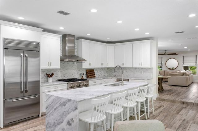 3107 W WATROUS AVENUE, Tampa, FL 33629