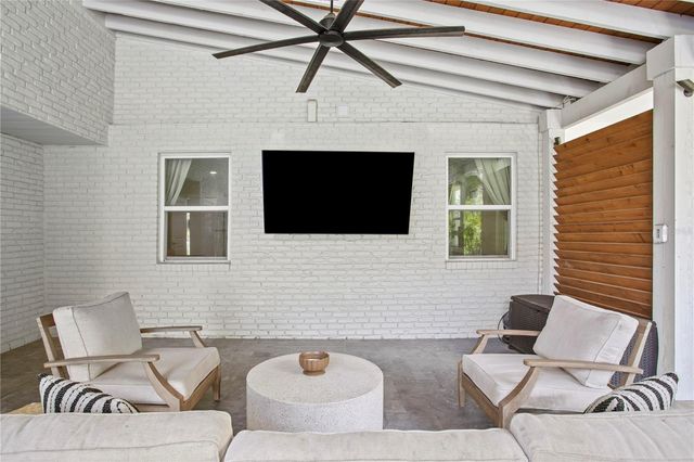 3107 W WATROUS AVENUE, Tampa, FL 33629