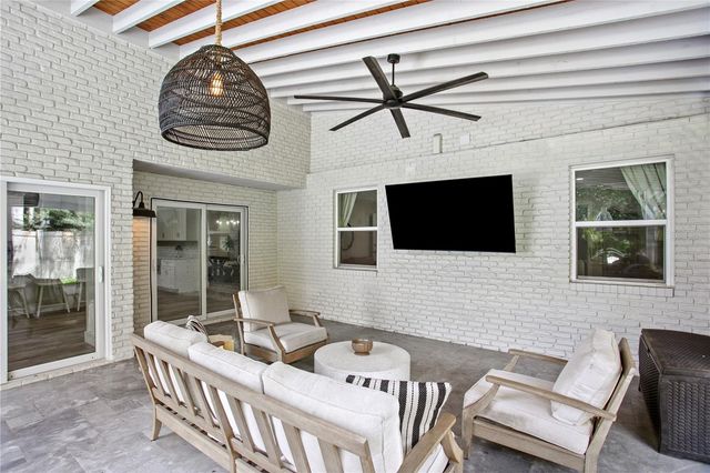 3107 W WATROUS AVENUE, Tampa, FL 33629