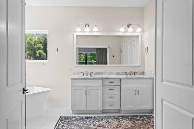 3107 W WATROUS AVENUE, Tampa, FL 33629
