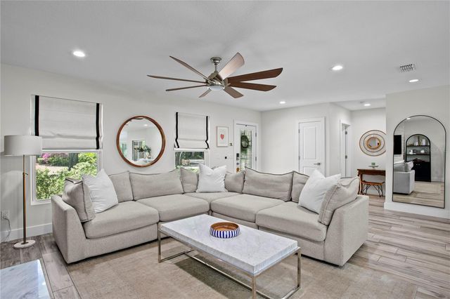 3107 W WATROUS AVENUE, Tampa, FL 33629