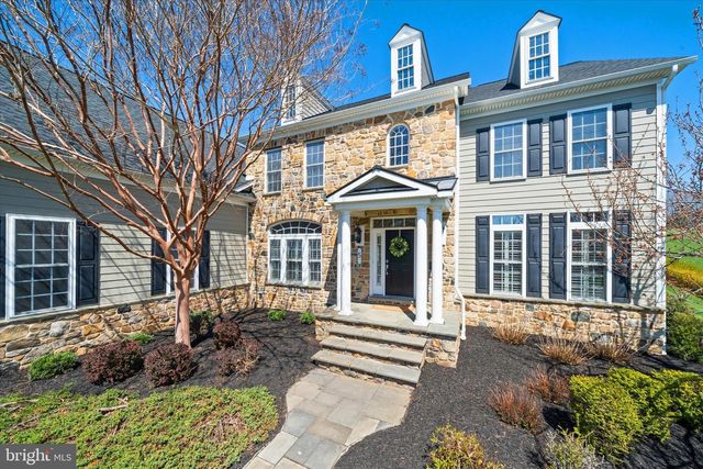 5 TRAYLOR DR, West Chester, PA 19382