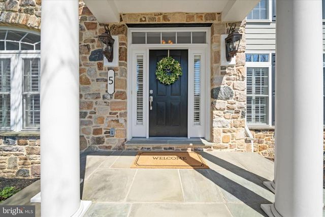5 TRAYLOR DR, West Chester, PA 19382