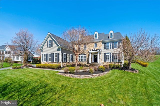 5 TRAYLOR DR, West Chester, PA 19382