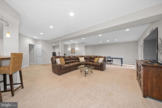 5 TRAYLOR DR, West Chester, PA 19382