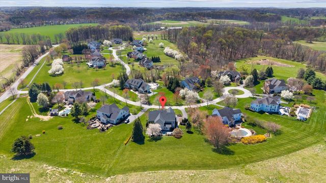 5 TRAYLOR DR, West Chester, PA 19382