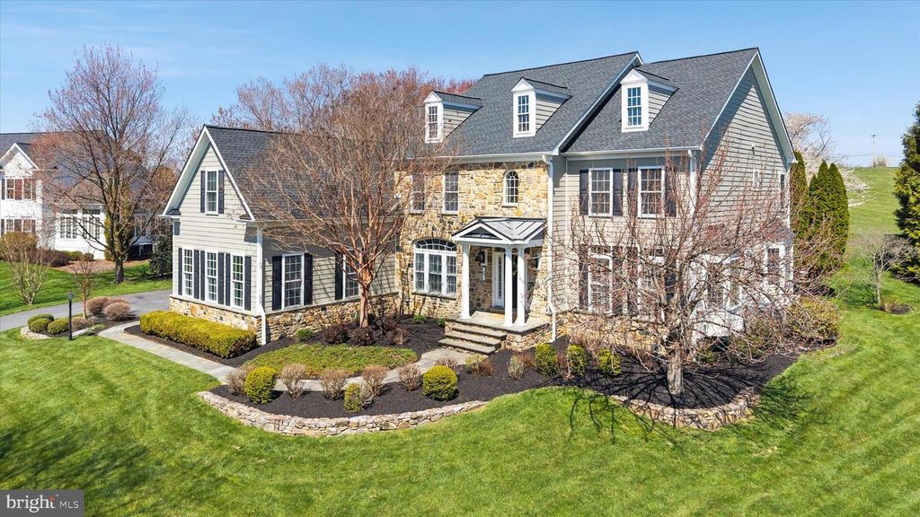 5 TRAYLOR DR, West Chester, PA 19382