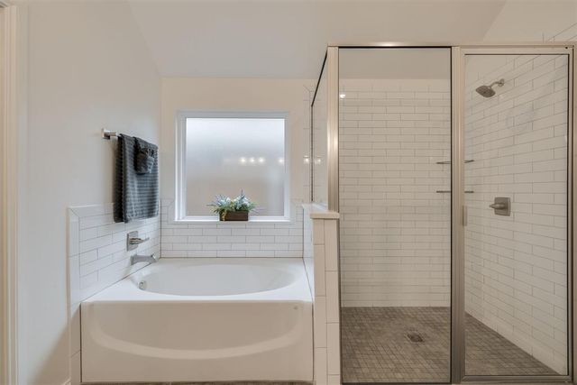 204 Ivory Drive, Yukon, OK 73099