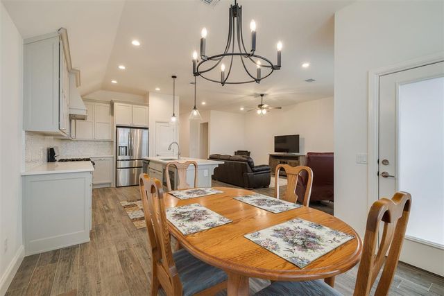 204 Ivory Drive, Yukon, OK 73099