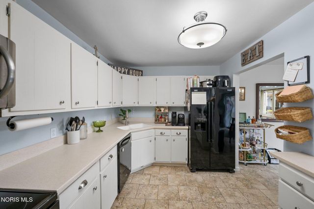 6640 Salisbury Road, C110, Maumee, OH 43537