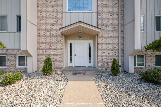 6640 Salisbury Road, C110, Maumee, OH 43537