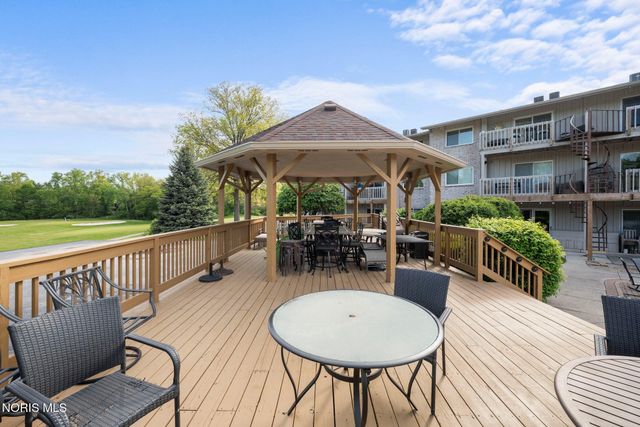 6640 Salisbury Road, C110, Maumee, OH 43537