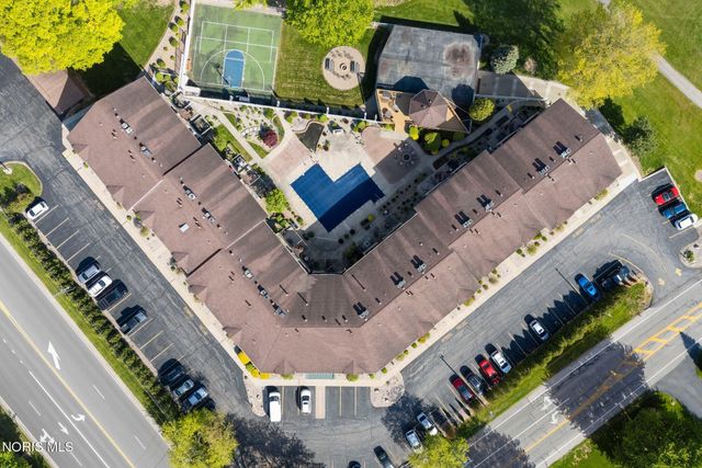 6640 Salisbury Road, C110, Maumee, OH 43537