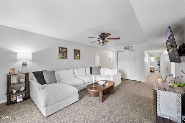 6640 Salisbury Road, C110, Maumee, OH 43537