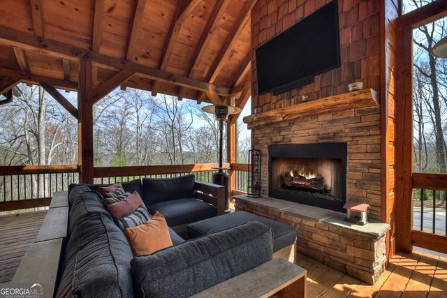 1601 Shady Falls Road, Blue Ridge, GA 30513