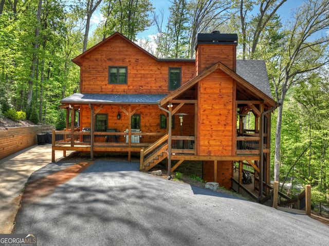 1601 Shady Falls Road, Blue Ridge, GA 30513