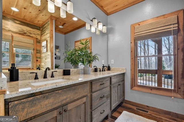 1601 Shady Falls Road, Blue Ridge, GA 30513