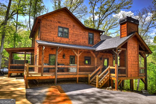 1601 Shady Falls Road, Blue Ridge, GA 30513