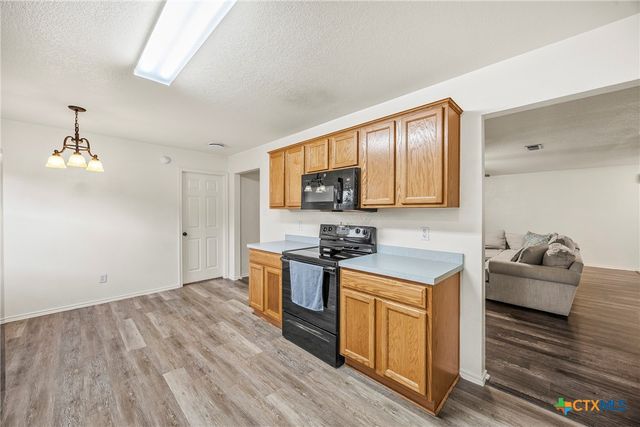 1227 E Avenue H, Nolanville, TX 76559