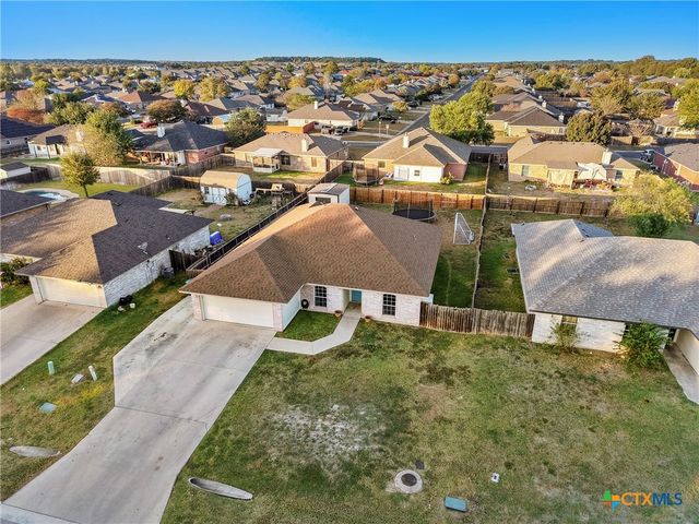 1227 E Avenue H, Nolanville, TX 76559