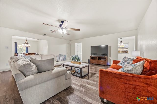 1227 E Avenue H, Nolanville, TX 76559