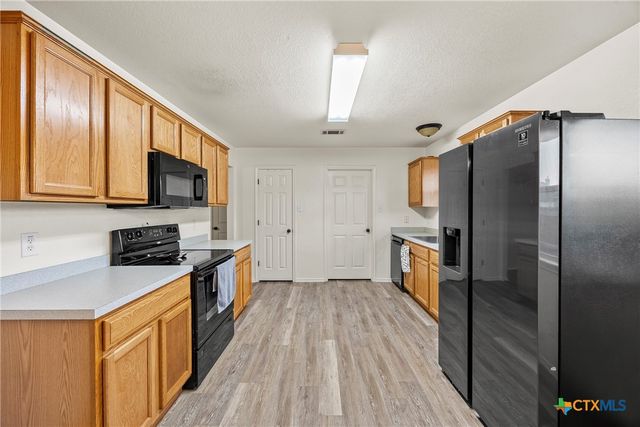 1227 E Avenue H, Nolanville, TX 76559