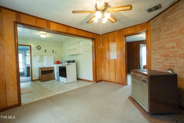 427 Cove Creek Road, Roan Mountain, TN 37687