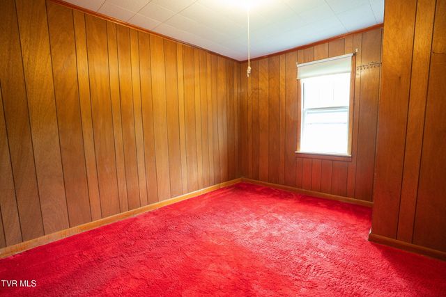 427 Cove Creek Road, Roan Mountain, TN 37687