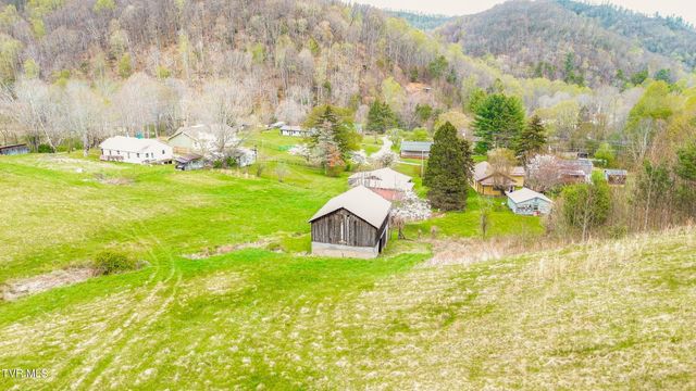 427 Cove Creek Road, Roan Mountain, TN 37687