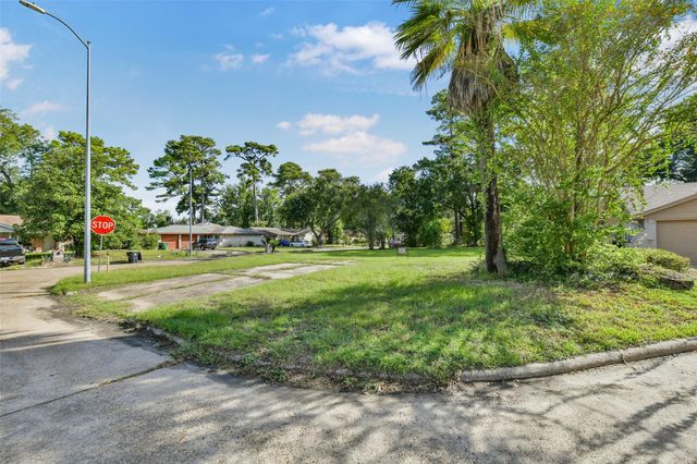 10814 Ribstone Circle, Houston, TX 77016