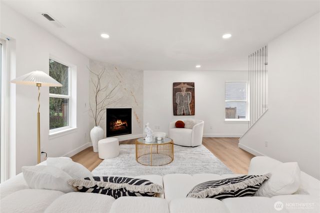 21647 SE 297th Street, Kent, WA 98042