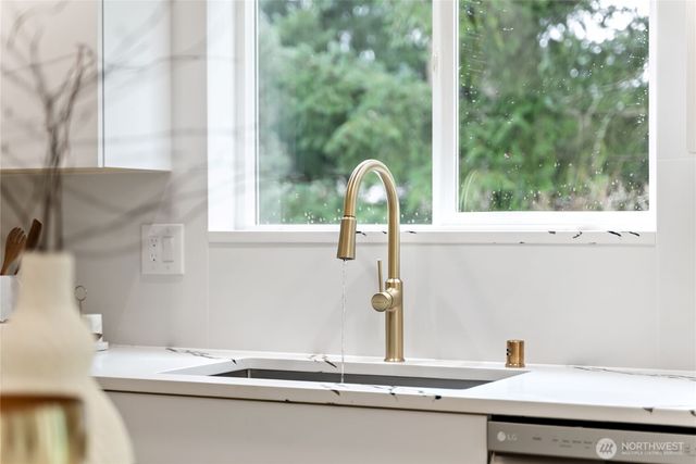 21647 SE 297th Street, Kent, WA 98042