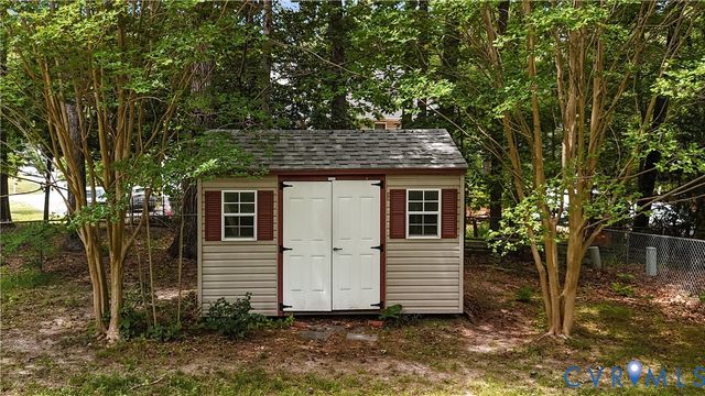 4736 Belfield Ct, North Chesterfield, VA 23237