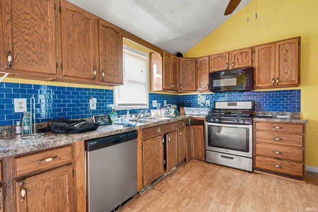 24320 Lynn Drive, Elkhart, IN 46517