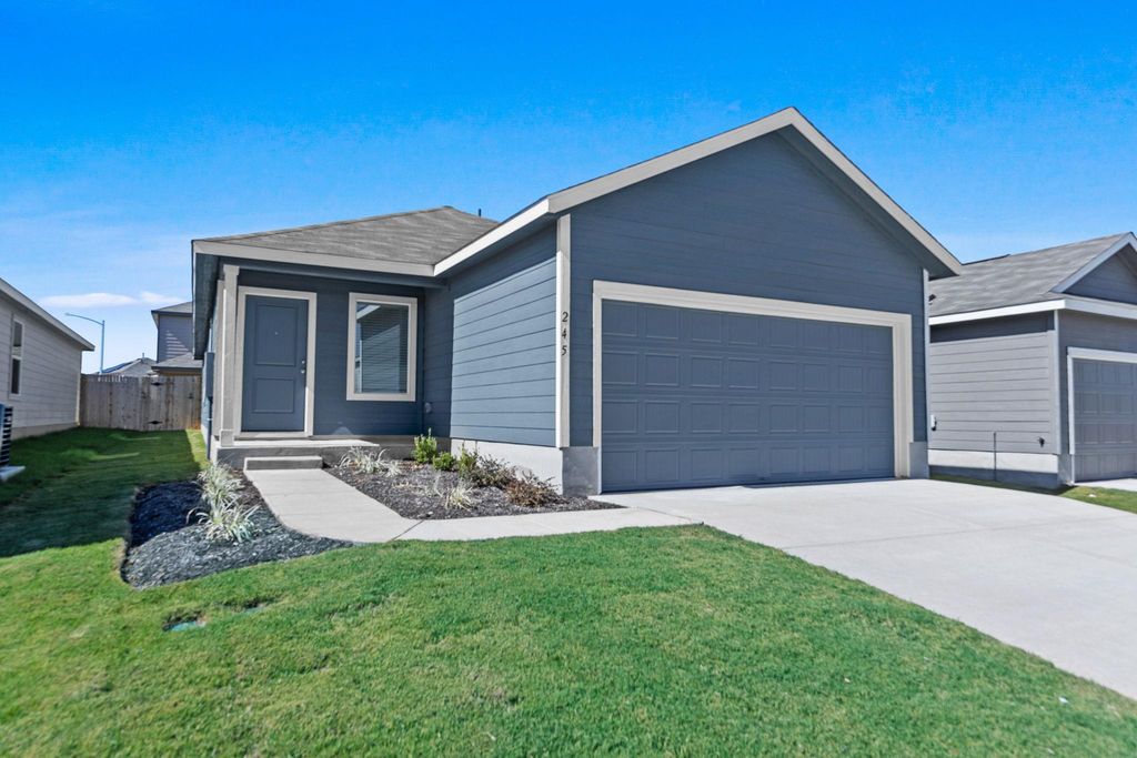 245 Ammolite Ln, Maxwell, TX 78656