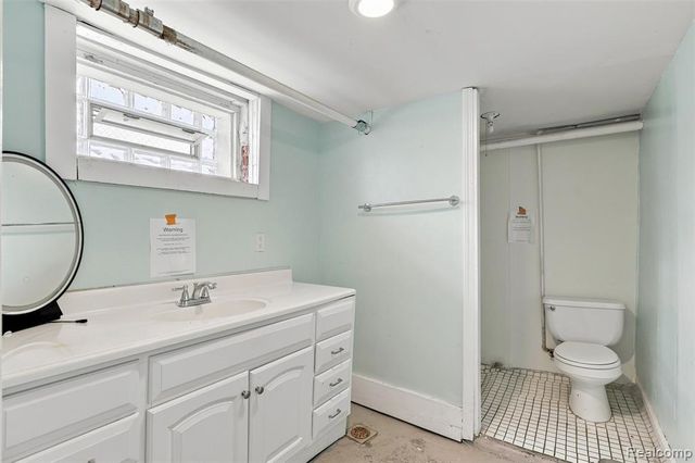 1601 Lawndale Street, Detroit, MI 48209