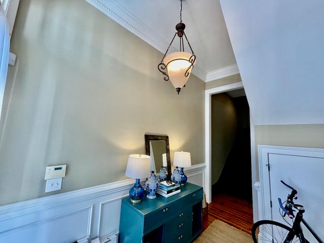 192 Wentworth Street B, Charleston, SC 29401
