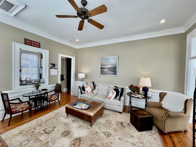 192 Wentworth Street B, Charleston, SC 29401