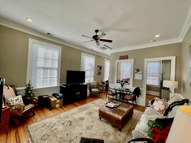 192 Wentworth Street B, Charleston, SC 29401