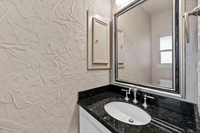 1723 Hidden Villas Drive, Kingwood, TX 77339